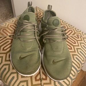 Olive Green Nike presto